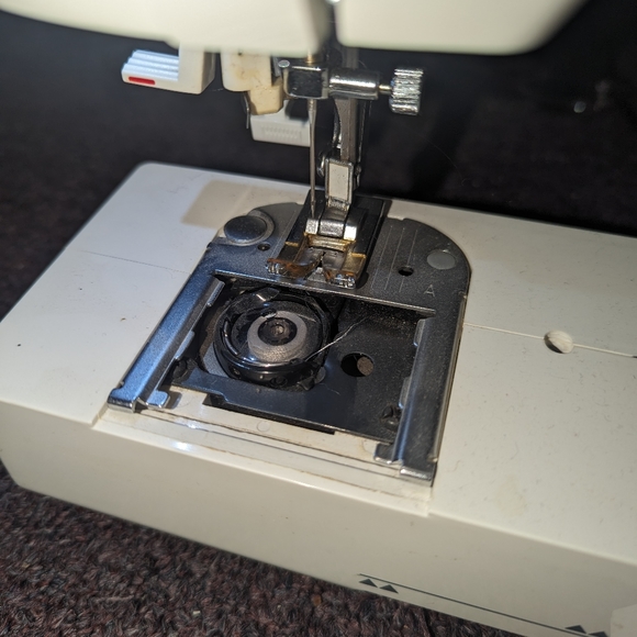 Singer Sewing Machine - Picture 3 of 3